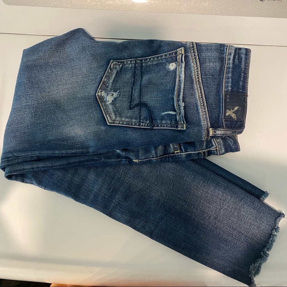 American Eagle Jegging Cropped Distressed Jeans
